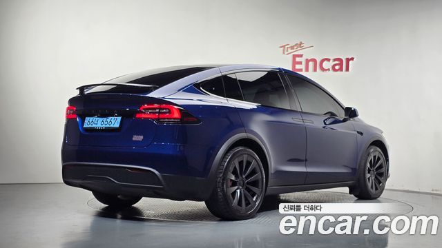 Tesla Model X Plaid 2023 — фото 2