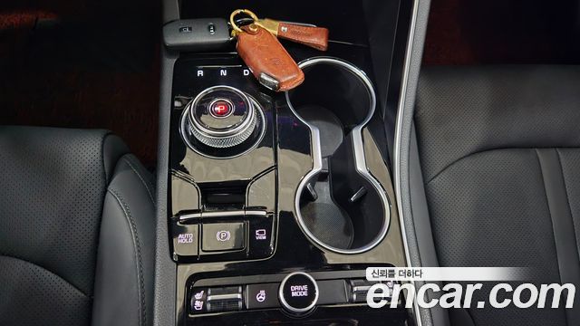 Kia K5 (III) 2.0 LPI Prestige 2020 — фото 10