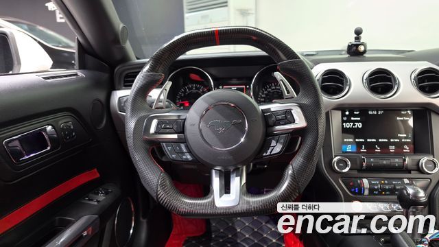 Ford Mustang GT Coupe 2017 — фото 13