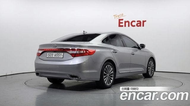 Hyundai Grandeur (HG) LPG HG300 Premium 2014 — фото 2