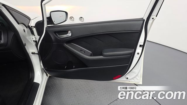 Kia K3 Prestige 2017 — фото 24