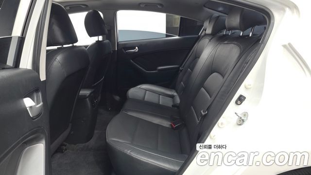 Kia K3 Prestige 2017 — фото 26