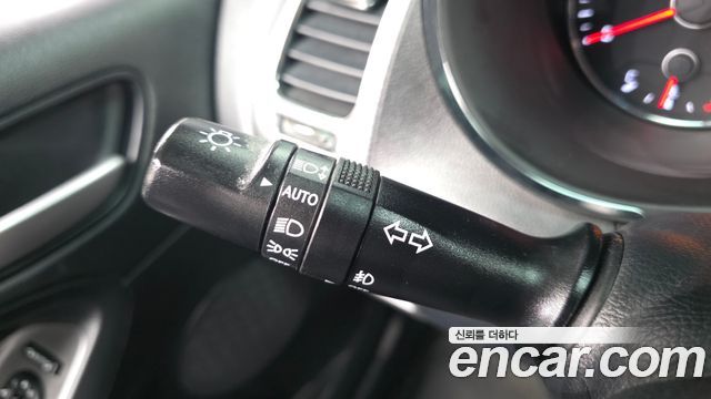 Kia K3 Prestige 2017 — фото 30