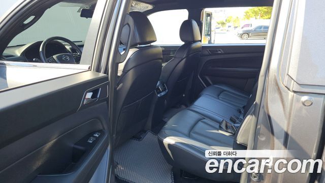 KG Mobility (SsangYong) Rexton Sports Khan Diesel 2.2 4WD Noblesse 2022 — фото 12