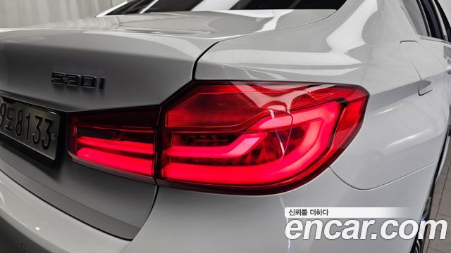 BMW 5 Series (G30) 530i M Sport Package Plus 2020 — фото 23