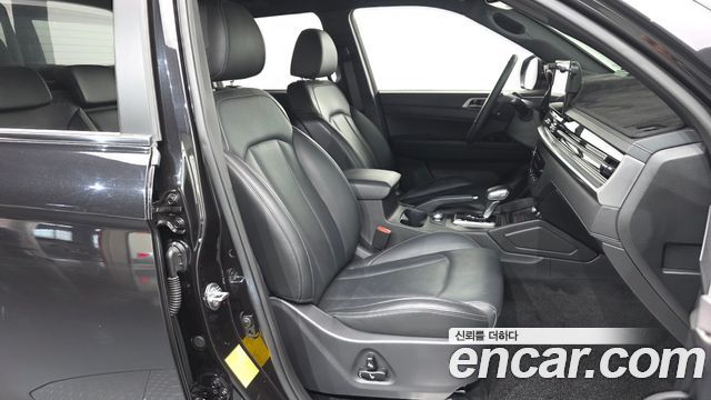 KG Mobility (SsangYong) Rexton Sports Khan Diesel 2.2 4WD Culman Noblesse 2024 — фото 15