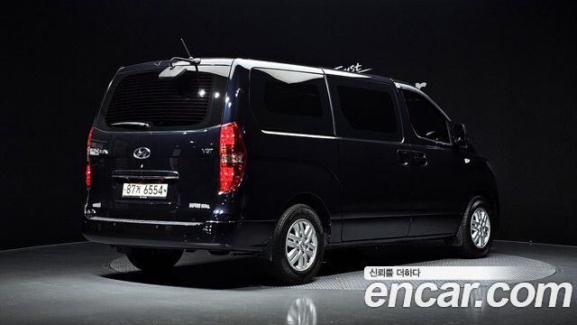 Hyundai Grand Starex Van 3-Seater Smart 2019 — фото 2