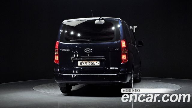 Hyundai Grand Starex Van 3-Seater Smart 2019 — фото 4