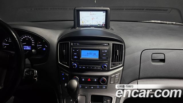 Hyundai Grand Starex Van 3-Seater Smart 2019 — фото 14