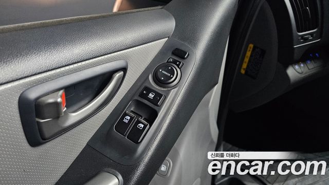 Hyundai Grand Starex Van 3-Seater Smart 2019 — фото 27