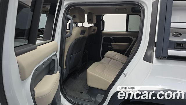 Land Rover Defender (L663) 110 D240 S 2020 — фото 11