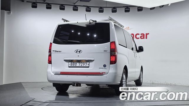 Hyundai Grand Starex 5-Seater VAN Smart 2017 — фото 4