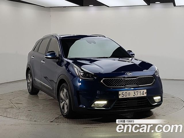 Kia Niro 1.6 Plug-in HEV Noblesse 2019 — фото 2