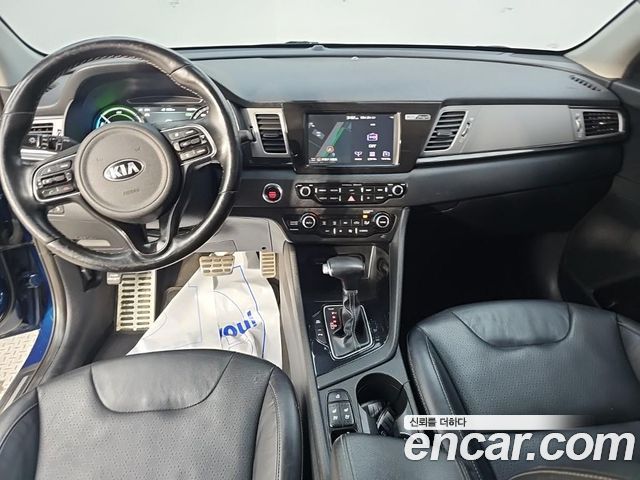 Kia Niro 1.6 Plug-in HEV Noblesse 2019 — фото 5