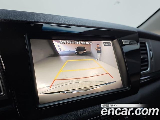 Kia Niro 1.6 Plug-in HEV Noblesse 2019 — фото 19