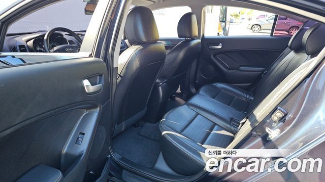 Kia K3 Trendy Style 2018 — фото 12
