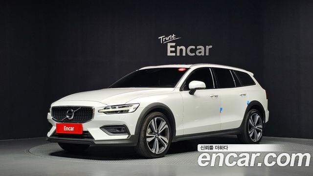 Volvo V60 Cross Country (II) B5 Pro AWD