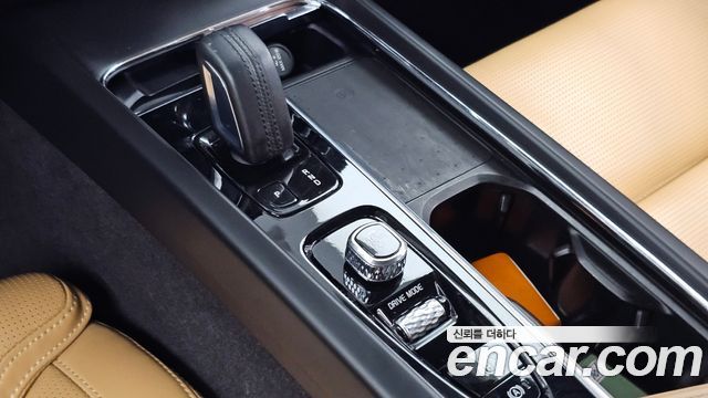 Volvo V60 Cross Country (II) B5 Pro AWD 2021 — фото 9