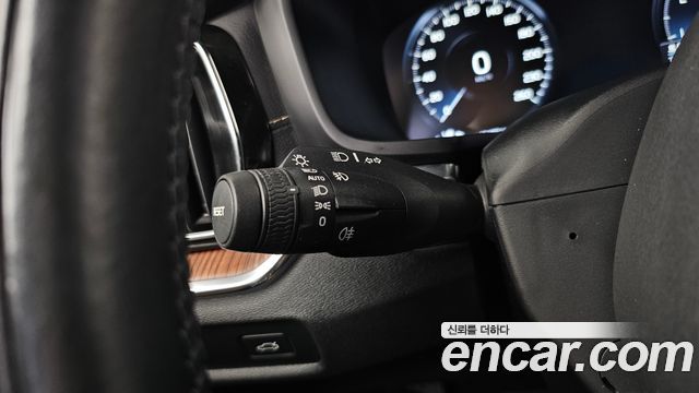 Volvo V60 Cross Country (II) B5 Pro AWD 2021 — фото 29