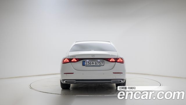 Mercedes-Benz E-Class (W214) E200 Avantgarde 2024 — фото 4
