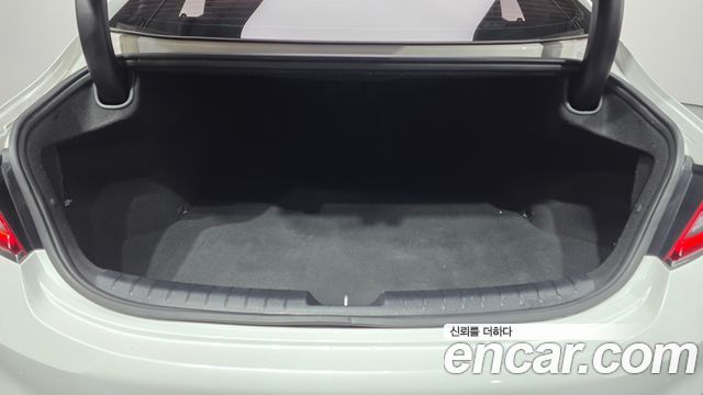 Hyundai Grandeur (IG) 3.3 Celebrity 2018 — фото 17