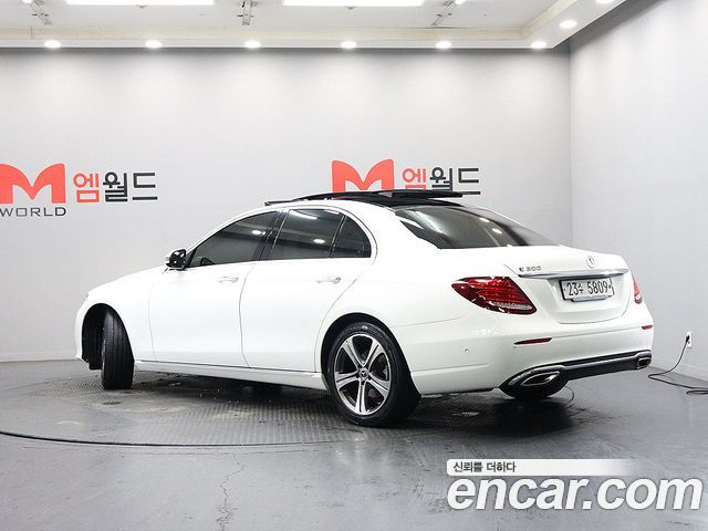 Mercedes-Benz E-Class (W213) E300 Avantgarde 2019 — фото 4