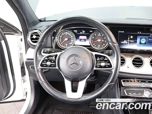 Mercedes-Benz E-Class (W213) E300 Avantgarde 2019 — фото 9