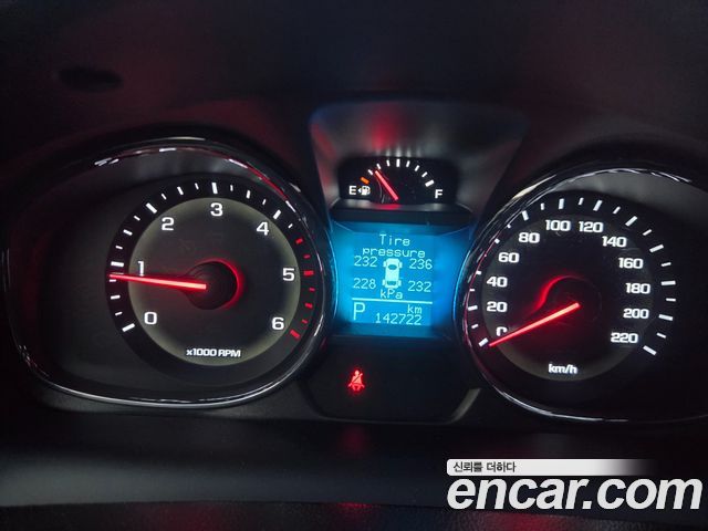 Chevrolet Captiva 2WD LT Deluxe pack 2016 — фото 9
