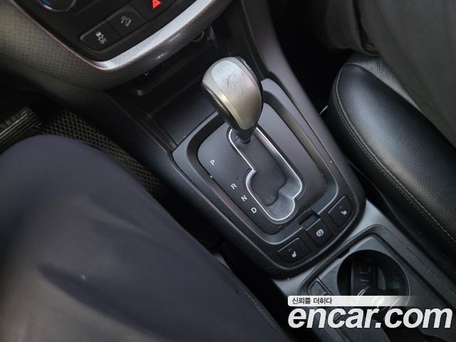 Chevrolet Captiva 2WD LT Deluxe pack 2016 — фото 15