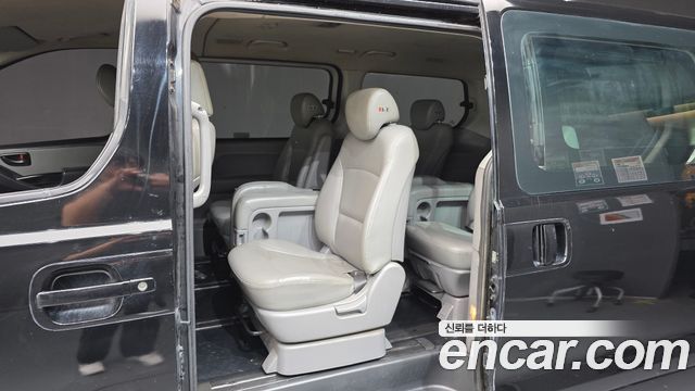 Hyundai Grand Starex 12-Seater Wagon Smart 2016 — фото 11