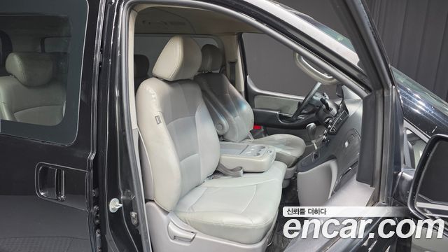 Hyundai Grand Starex 12-Seater Wagon Smart 2016 — фото 12