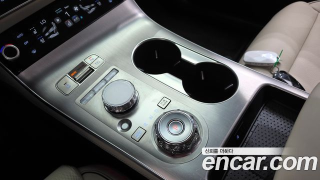 Genesis GV70 2.5T Gasoline AWD 2025 — фото 9