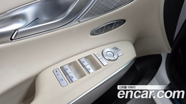 Genesis GV70 2.5T Gasoline AWD 2025 — фото 28