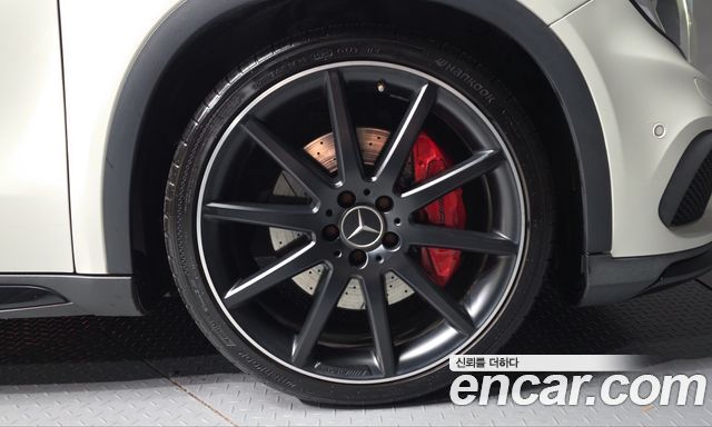 Mercedes-Benz GLA-Class (X156) GLA45 AMG 4MATIC 2015 — фото 21