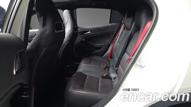 Mercedes-Benz GLA-Class (X156) GLA45 AMG 4MATIC 2015 — фото 26