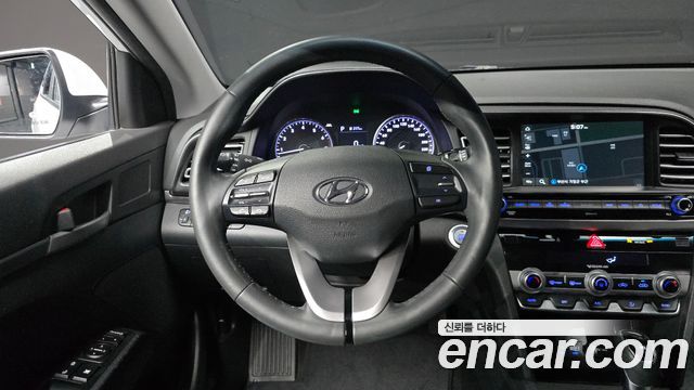 Hyundai Avante (AD) 1.6 Smart 2019 — фото 13