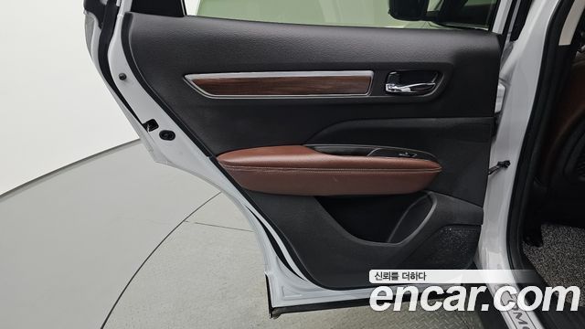 Renault Korea QM6 2.0 LPe RE Signature 2WD 2020 — фото 25