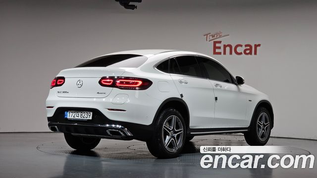 Mercedes-Benz GLC-Class (X253) GLC300e 4MATIC Coupe 2021 — фото 2