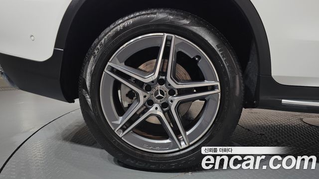 Mercedes-Benz GLC-Class (X253) GLC300e 4MATIC Coupe 2021 — фото 27