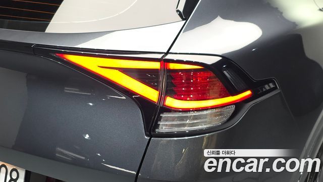 Kia Sportage (V) Diesel 2.0 2WD Nobleless 2022 — фото 23