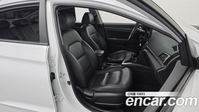 Hyundai Avante (AD) 1.6 LPI Style (Rental Car) 2018 — фото 26