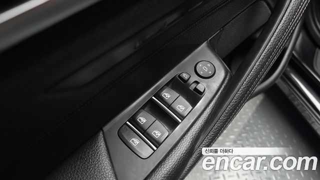 BMW 5 Series (G30) 520i Luxury 2018 — фото 34