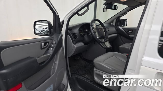Hyundai Grand Starex 5-Seater LPi VAN CVX Luxury 2014 — фото 10