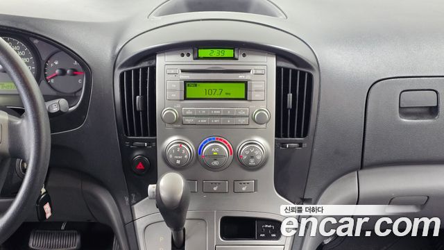 Hyundai Grand Starex 5-Seater LPi VAN CVX Luxury 2014 — фото 14