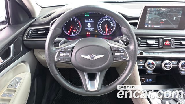 Genesis G70 2.0T Advanced 2019 — фото 13