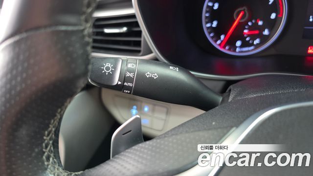Genesis G70 2.0T Advanced 2019 — фото 19