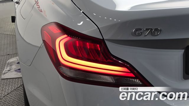 Genesis G70 2.0T Advanced 2019 — фото 23