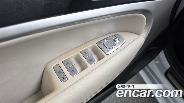 Genesis G70 2.0T Advanced 2019 — фото 28