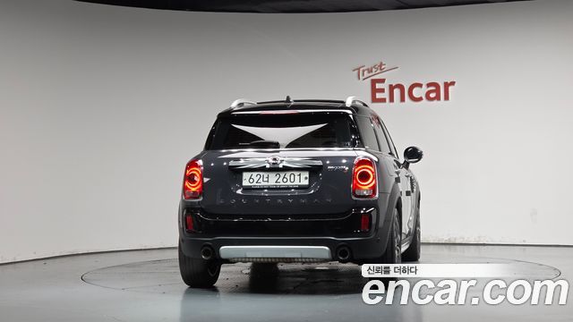 MINI Cooper S Countryman ALL4 2nd 2018 — фото 4