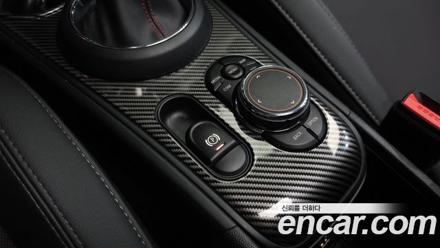 MINI Cooper S Countryman ALL4 2nd 2018 — фото 27